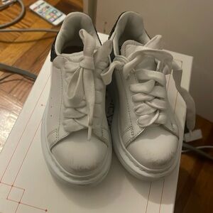 Size 9 look just as is n picture